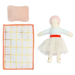 Meri-Meri Meri Meri Matilda Mini Suitcase Doll (Pack Of 1) -Kids Toys Store GUEST 4ac5127c a346 45d6 80a3 b6dae580e4c9