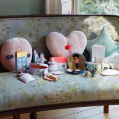 Meri-Meri Meri Meri Matilda Mini Suitcase Doll (Pack Of 1) -Kids Toys Store GUEST be6cf4f8 6dd5 4876 a628 a4600cbd406e